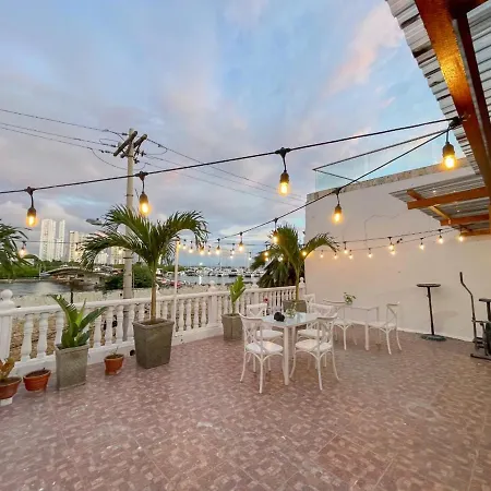 1cb-5 In Getsemani De Cartagena
